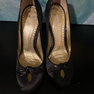 Black satin shoes with patent leather trim